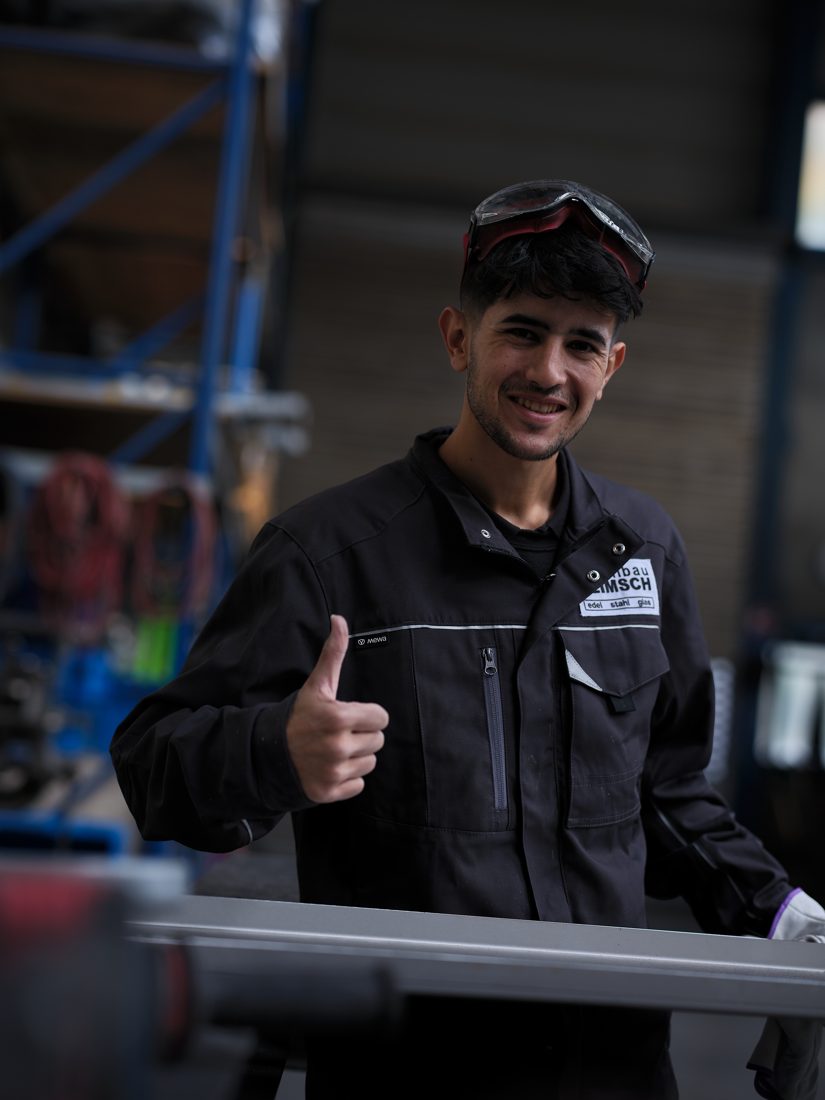 Mitarbeiter von Metallbau HEIMSCH in der Werkstatt