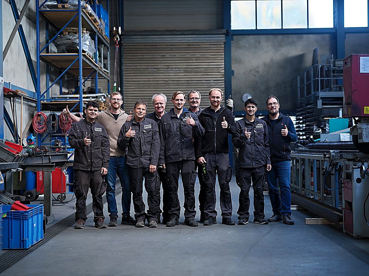 HEIMSCH Team in der Werkstatthalle